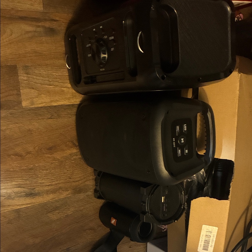 Black Bluetooth Speaker with Handle